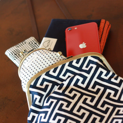 がま口ショルダーバッグ/本染め/手染め/一点物/本革 18枚目の画像