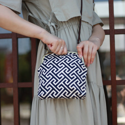 がま口ショルダーバッグ/本染め/手染め/一点物/本革 2枚目の画像