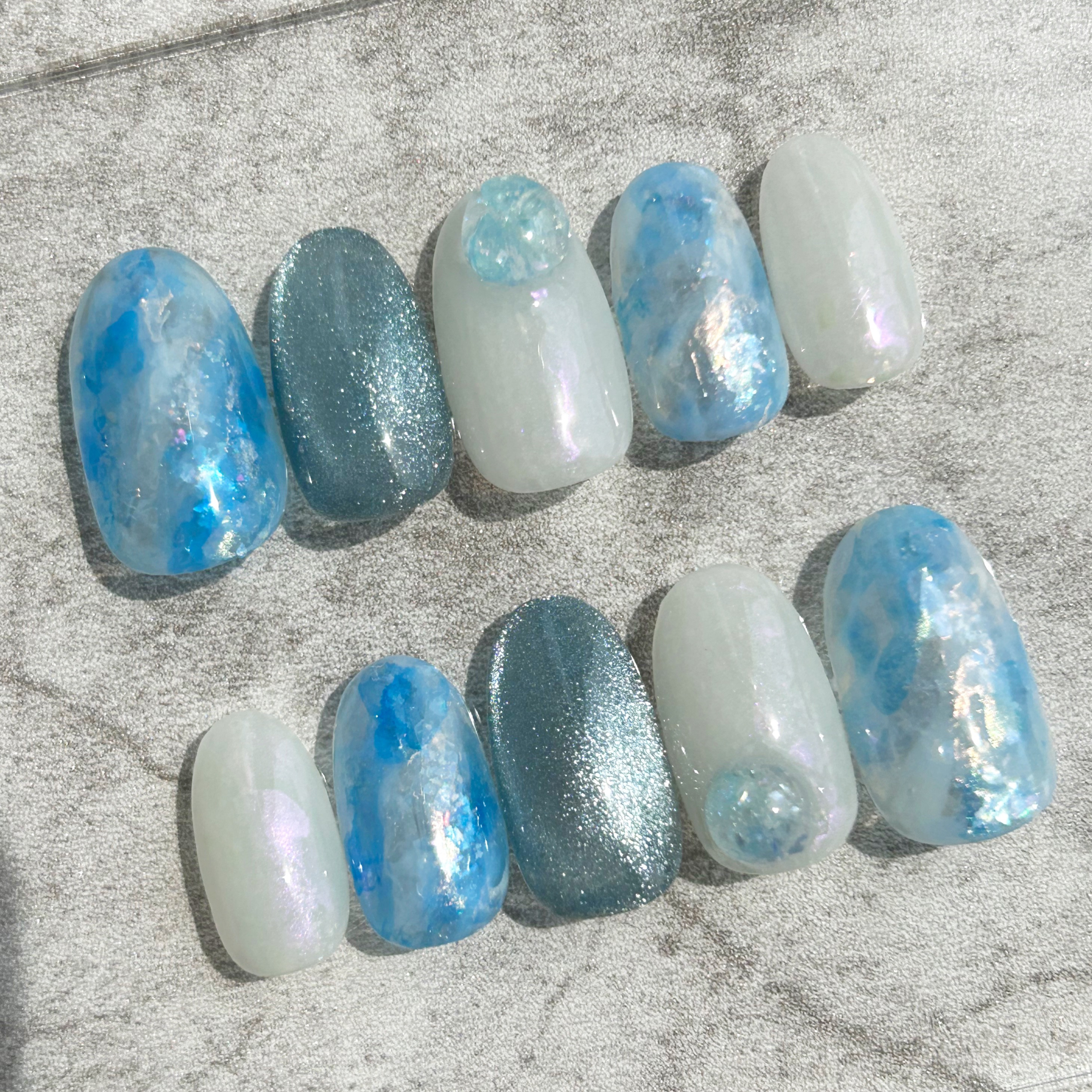 ネイルチップ ブルー ニュアンス 青 ちゅるん うるうる オーダーネイル ニュアンスネイルチップ マグネット うるうる ブルー 青 ちゅる