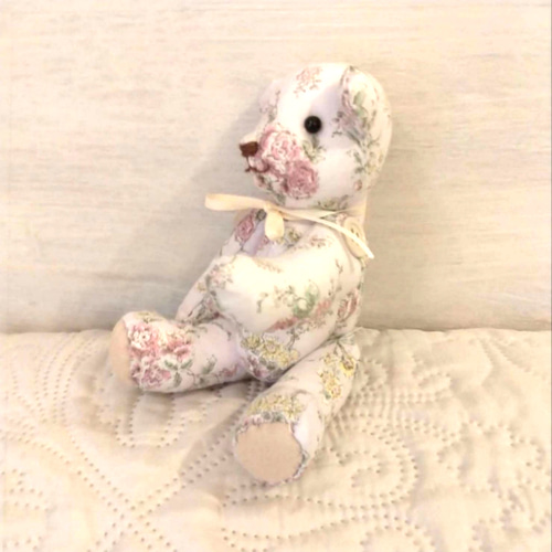 ピンクのバラ柄 テディベア ぬいぐるみ io sono me（イオソノメ） 通販