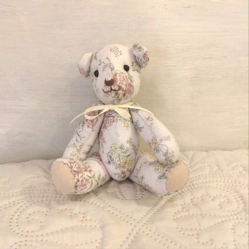 ピンクのバラ柄 テディベア ぬいぐるみ io sono me（イオソノメ） 通販