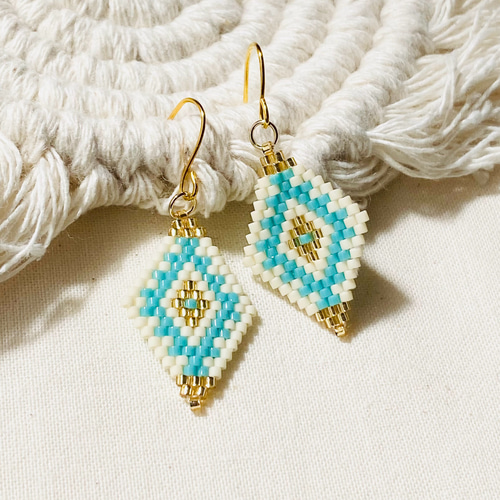 ハンドメイド ピアス イヤリング ビーズステッチ ピアス イヤリング ターコイズブルー ひし形 ピアス