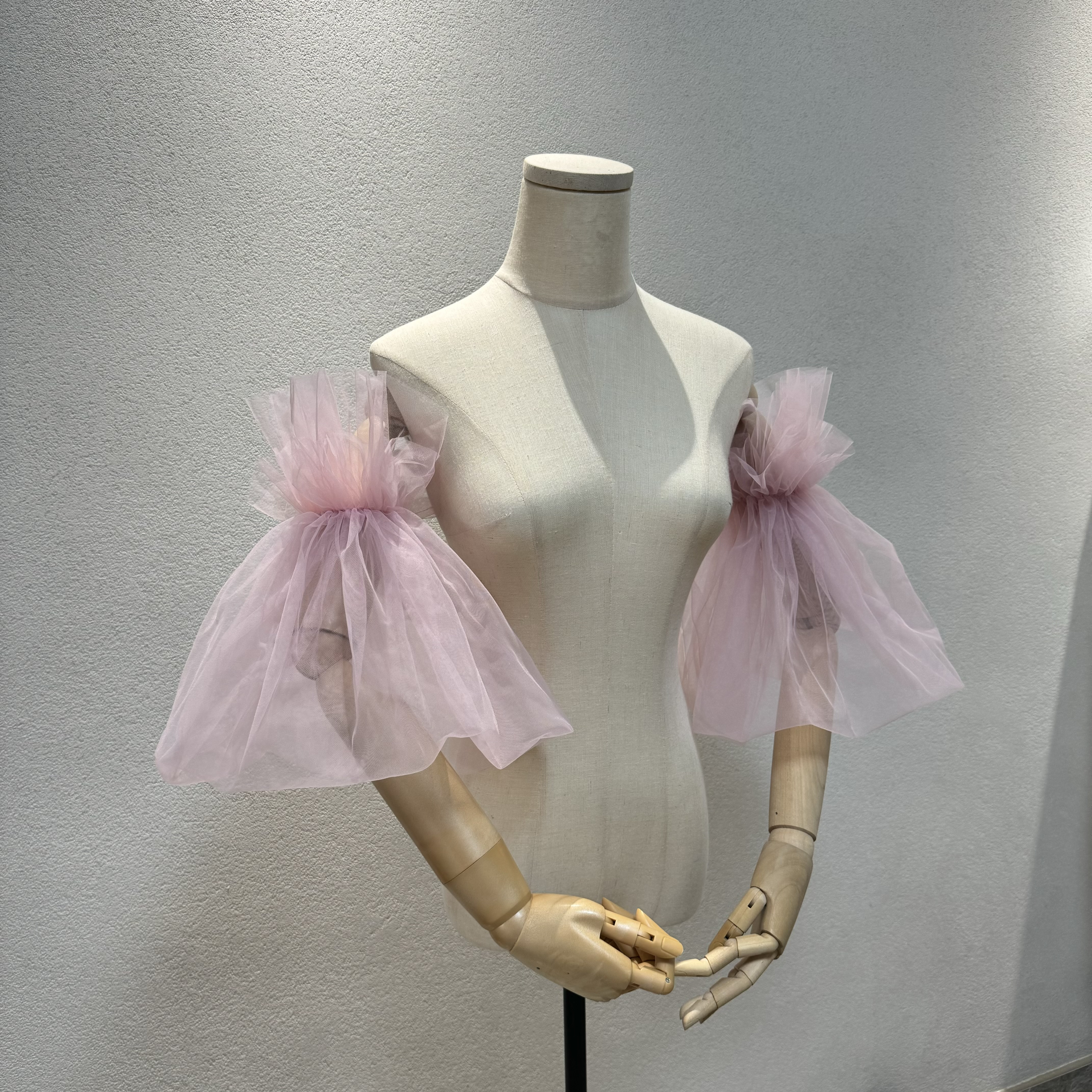 送料無料！ソフトチュール　カラー変更可能　ブラウン/紺色/紫色/グリーンなど可愛いパフスリーブ　二の腕カバーオーダー可能