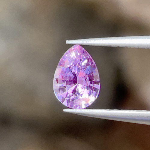 サファイア ペアカット ライトピンクがかった紫のサファイア ルース