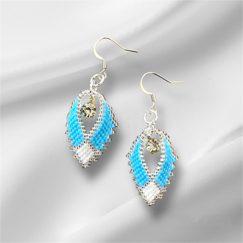 デリカビーズ織り ハンドメイドピアス フックピアス デザインピアス 夏 