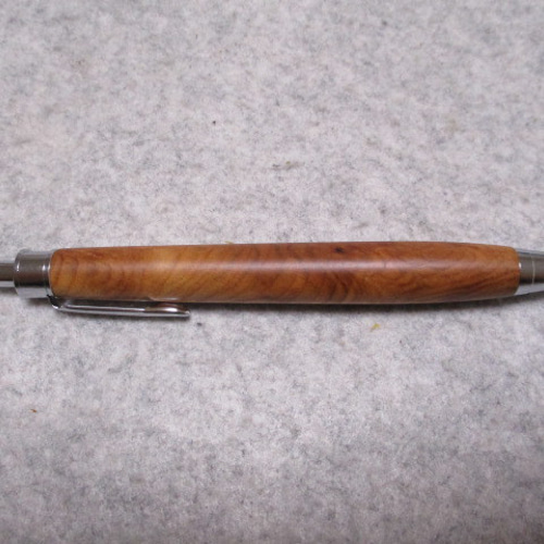 桂(カツラ) 瘤杢 椿油仕上げ 木軸ボールペン(シャープペンシル) ペン