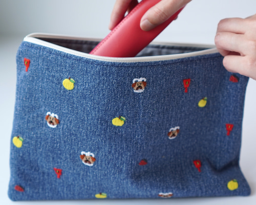 デニムブルー 星刺繍ポーチ クマチャーム付き フクロウ 刺繍 デニムポーチ | iichi 日々の暮らしを心地よく