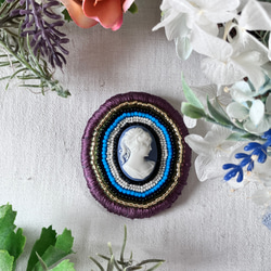 一点物 カメオの入ったビーズ刺繍ブローチ ボルドー ブローチ Atelier