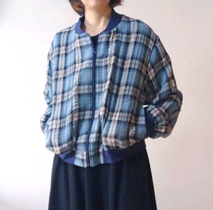 先染め綿麻チェックのブルゾン