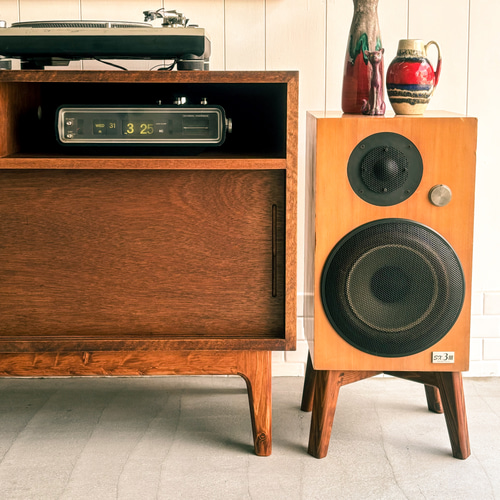 【レコード収納・ラック】　ポストモダン/ミッドセンチュリー/スペースエイジ BROWN'S AUDIO BOARD【BROWN】サイズ変更可能 本棚 レコード収納