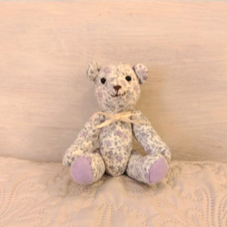 ライトブルーの花柄テディベア ぬいぐるみ io sono me（イオソノメ