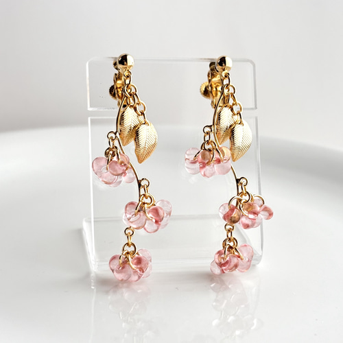 イエロー薔薇♡シャラシャラ お花×チェコリーフ ハンドメイドピアス イヤリング 5b041f7fec869b1ca70ae2ac689616