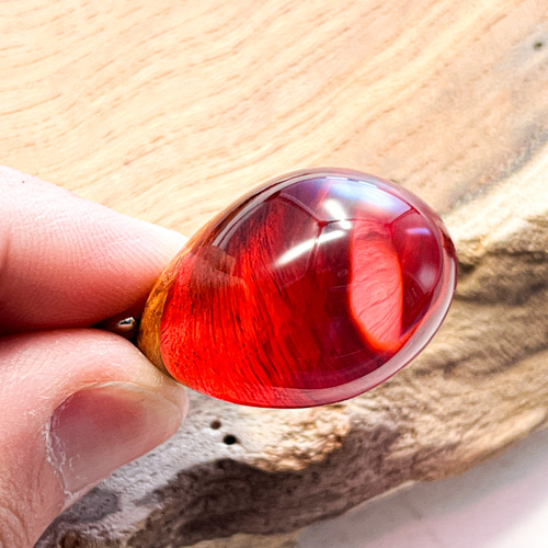 ハンドメイド 赤のレジンと木のコラボペンダント ネックレスプレゼント