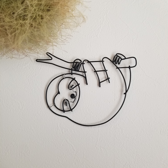 ワイヤーアート 壁飾り 【 ナマケモノ 】 なまけもの 飾り 壁面 ワイヤークラフト ウォールデコ インテリア 雑貨 1枚目の画像
