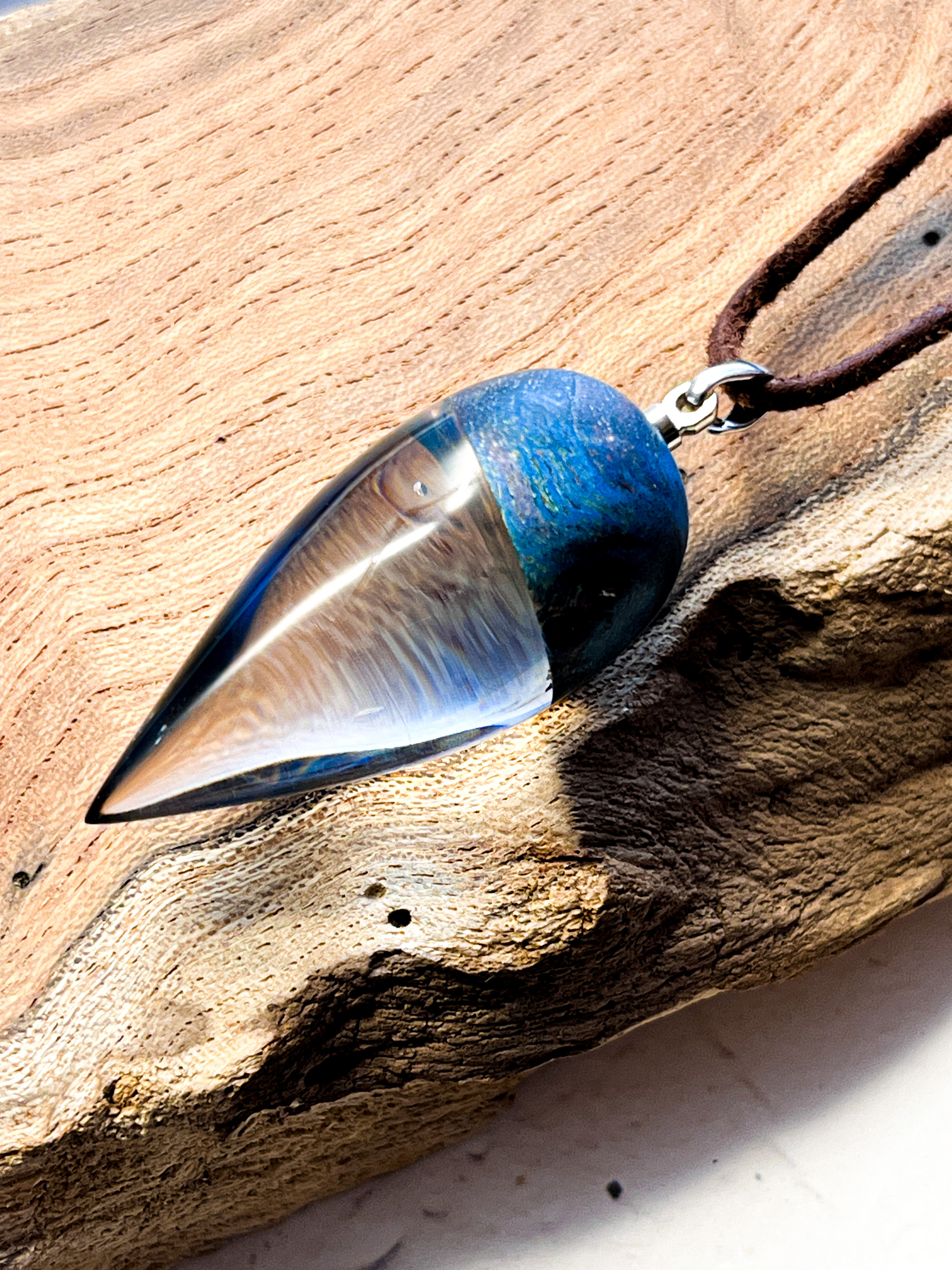 ウッドレジン ネックレス トカゲのしっぽ〜ブルー〜