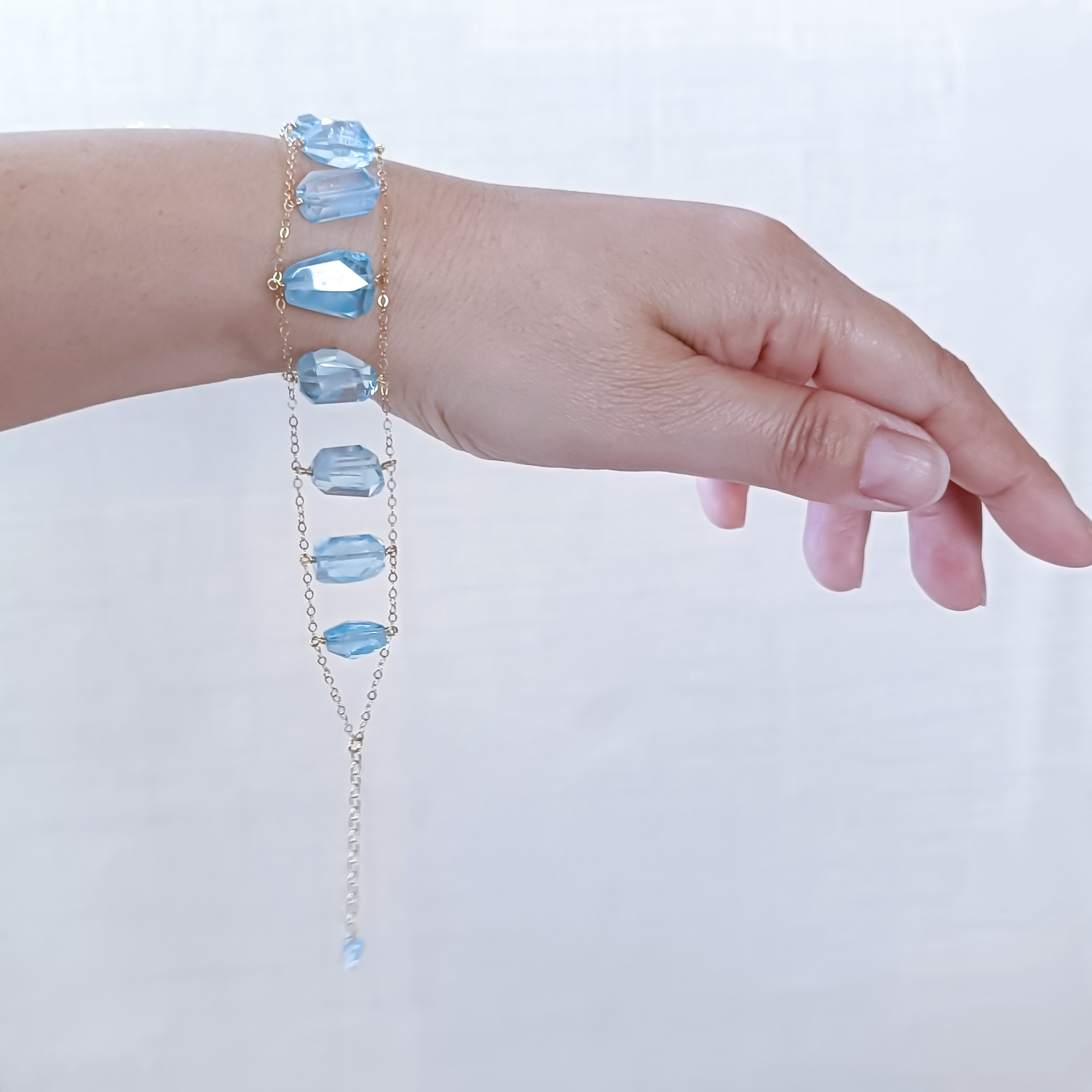 ジュエリー品質 大粒 ブルー トパーズ × 14kgf の ブレスレット　15~20cm　11月誕生石 12,921円