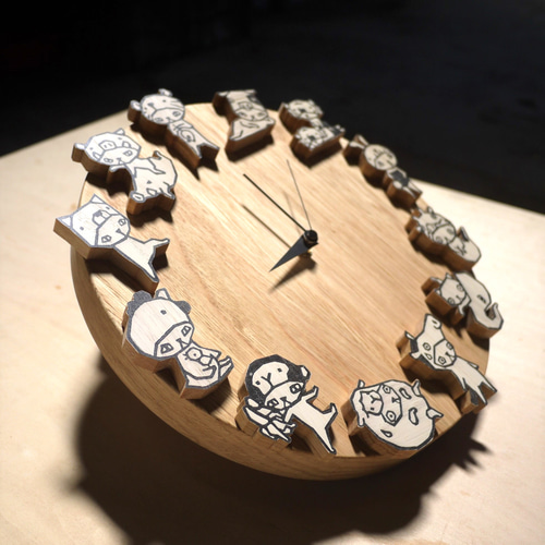 来年は何年？ 「干支ねこ 壁掛け時計」 掛け時計・置き時計 moku