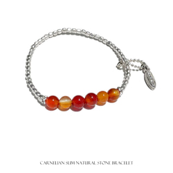 【期間限定SALE 700円OFF】カーネリアンとメタルパーツの チャーム付きブレスレット　天然石 264 3枚目の画像