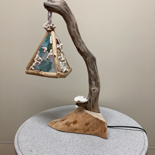 流木オブジェランプ(タイトル)蛇の灯り スタンドライト・テーブル