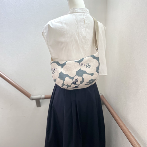 限定⚮̈ミナペルホネン からだにフィットするボディバッグ 