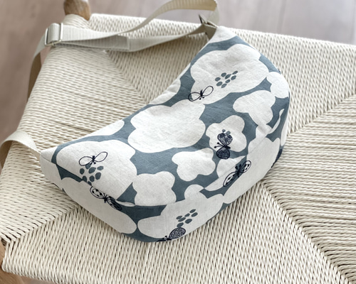 mina perhonen ドット柄 ボディバッグ mina perhonen ドット柄 ボディバッグ