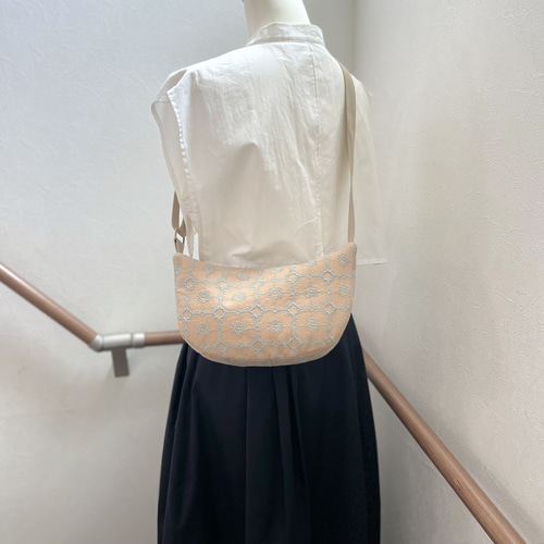 ボディバッグ (小) ミナペルホネン ハンドメイド ウエストバッグ アネモネ ⚮̈ミナペルホネン からだにフィットするボディバッグ 