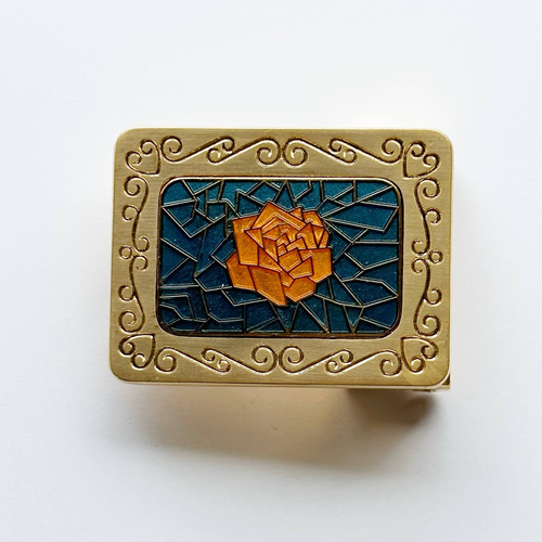 Rose 七宝焼のバックル 丹銅メタル七宝 小物・ファッション雑貨 