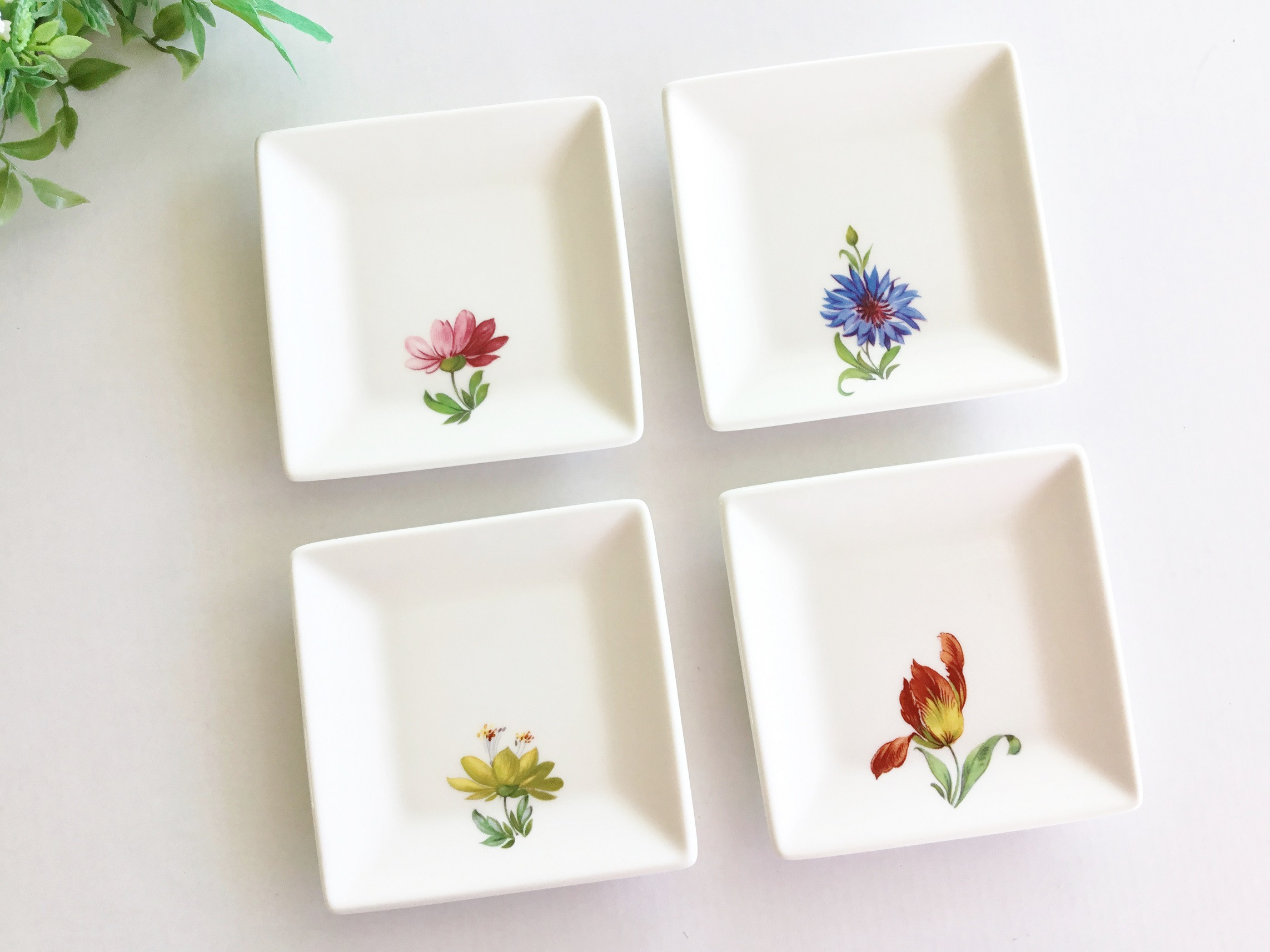 ティファニー　ワイルドフラワーズ　野生の花　プレート3枚組　飾り皿　食器　希少