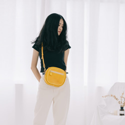 【切線】圓形/圓包，手工真皮單肩包，全手工縫製，兩用包，可手提或肩背 第8張的照片