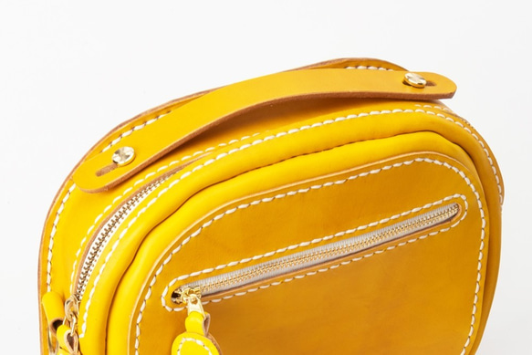 【切線】圓形/圓包，手工真皮單肩包，全手工縫製，兩用包，可手提或肩背 第3張的照片