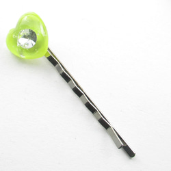 火照るような景色の中で見たものは、ライムなクォーツのハートでした♪<1点ものヘアピン>HP189 3枚目の画像