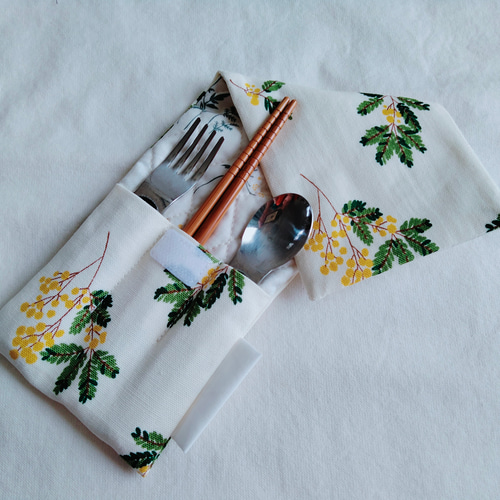 箸袋　歯ブラシ入れ　カトラリーケース　おにぎりうさぎ rkm2.jpg