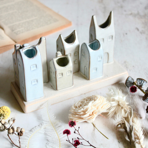 花器付き】陶器の6つ口家型花瓶にドライフラワー投げ入れアレンジ