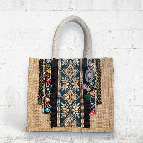 チャーム付き】インド刺繍×ジュートバッグ 2colors トートバッグ