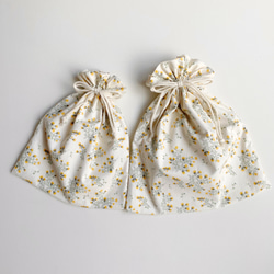 《送料無料》お着替え袋　コップ袋　フリル巾着　コットン 花柄　カモミール　女の子 4枚目の画像