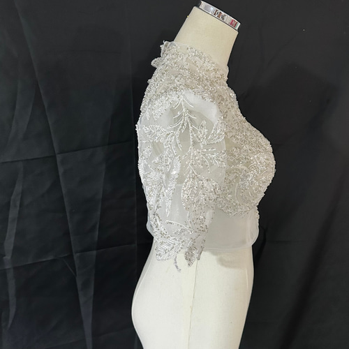 ボレロ キラキラ光るリーフ刺繍 半袖 背中見せ ファスナー シアーな美  