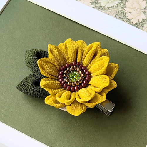ヘアクリップ つまみ細工 ひまわり 髪飾り 浴衣 着物 和装 結婚式 花火