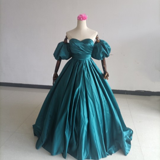 送料無料！人気上昇！パーティードレス  ベアトップ 取り外し袖  華やかなトレーン/ふっくら柔らかなバックリボン 結婚式