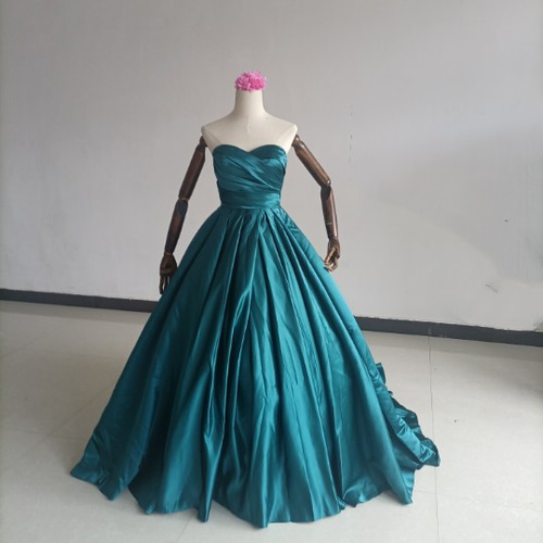 送料無料！人気上昇！パーティードレス ベアトップ 取り外し袖 華やか  