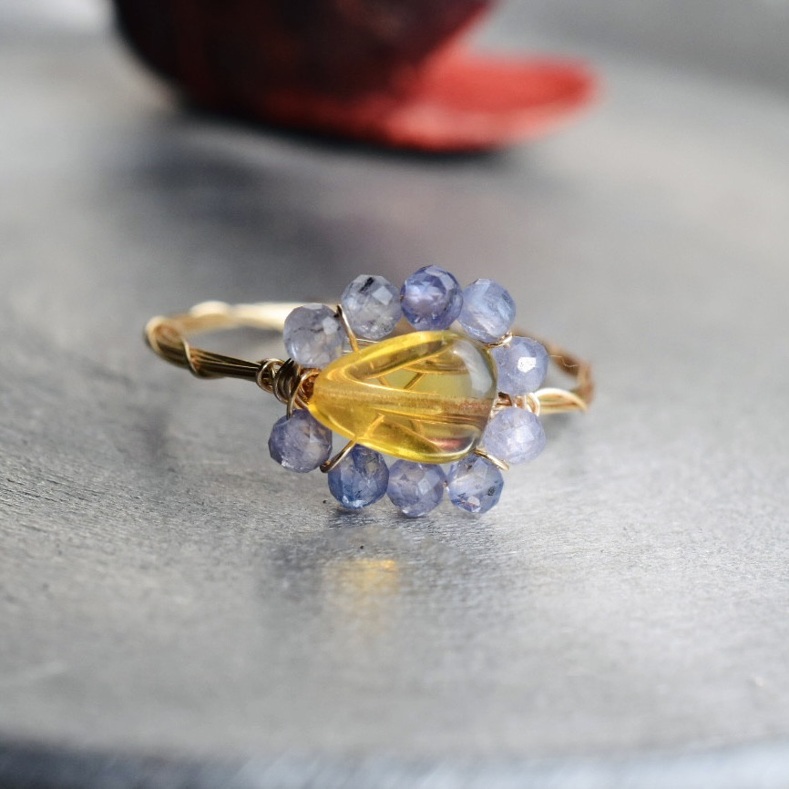 プレシャスオパール、タンザナイト、フラワーモチーフ9mm /k14gfリング