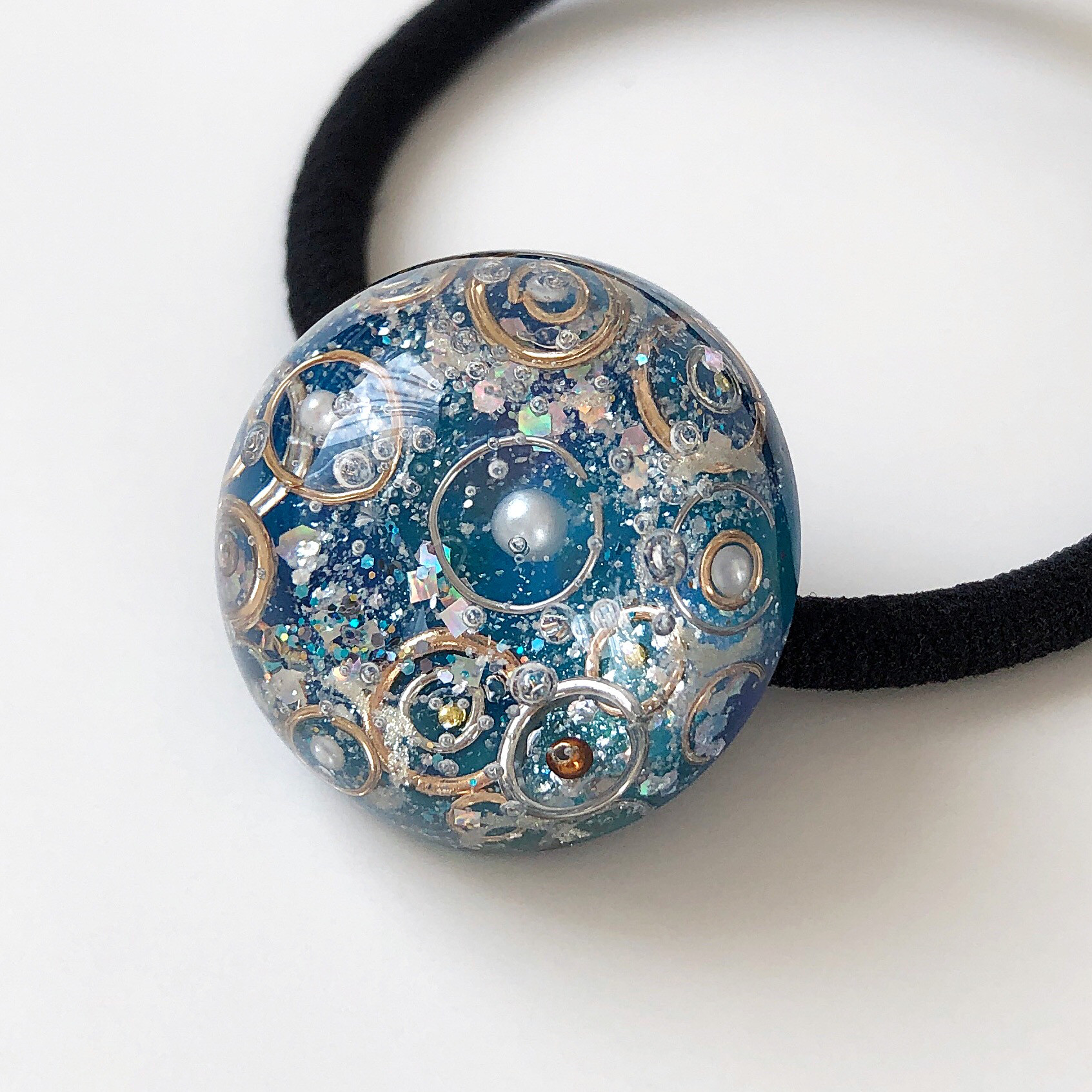 レジン ストーン ビジューのヘアゴム♡ハンドメイド 丸 パール 青 くすみブルー