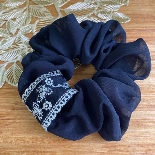 ブラックシフォン&刺繍リボンボリュームシュシュ シュシュ Hi-na 通販 
