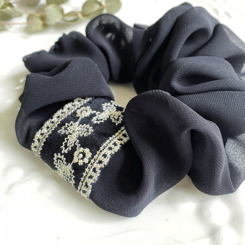 ハンドメイドシュシュM-4060♡ブラウンモカジョーゼット♡刺繍リボン付♡ ed784275b758d195bef6cb02d9c530