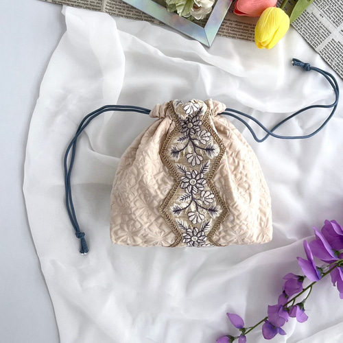 インド刺繍生地　ほわほわポーチ インド刺繍生地ほわほわポーチ