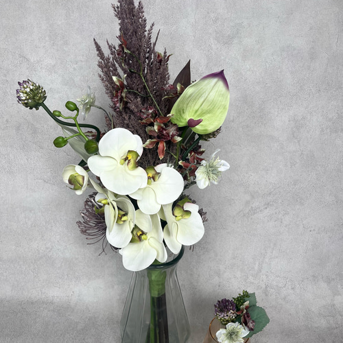 前撮り花嫁様に大人気‼︎大人っぽウェディングブーケ/胡蝶蘭