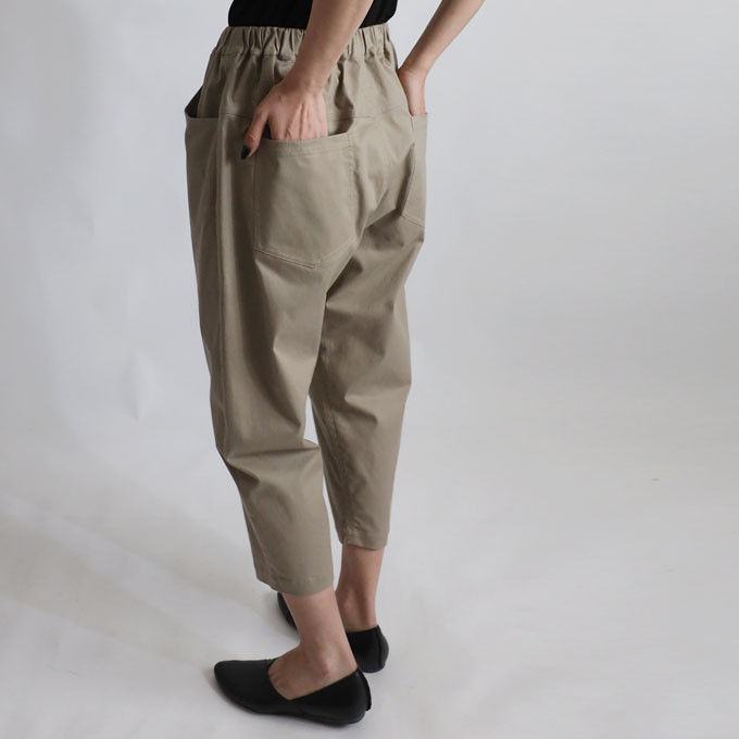 ⁑ラスト１　最終ＳＡＬＥ　ストレッチ伸縮コットンチノ生地　パンツ マニッシュ　ペグ　チノパン　ベージュT76