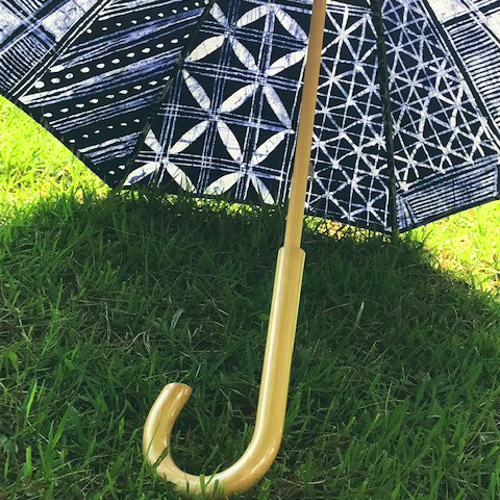 日傘: アフリカ、ヨルバ人のアディレ模様 日傘: アフリカ、ヨルバ人のアディレ模様 日傘: アフリカ