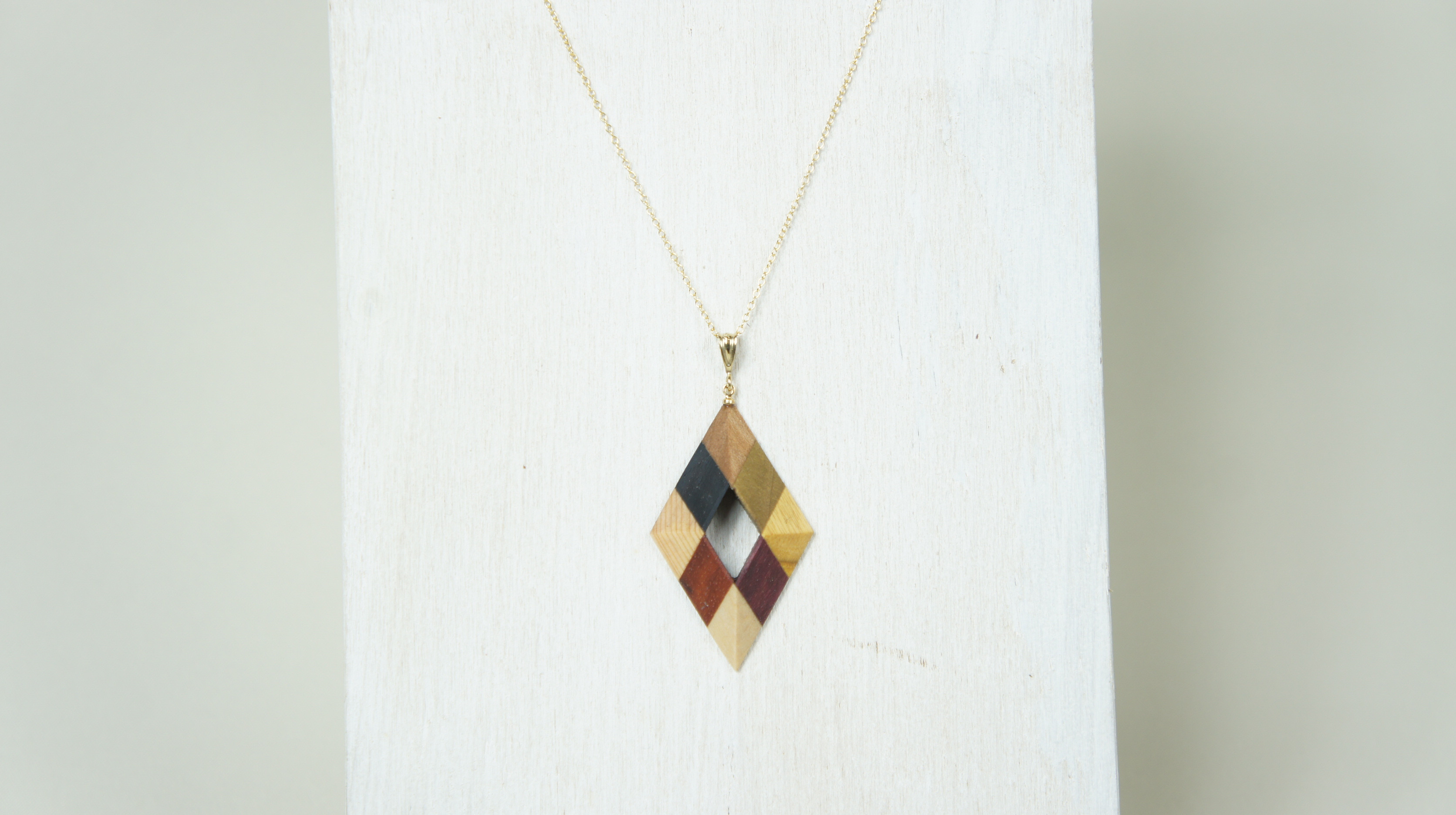 Wood Crystal ダイヤネックレス