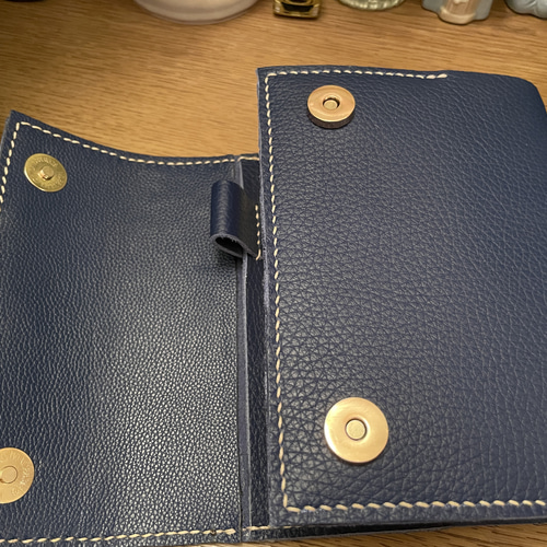 即買い可能　ハンドメイド手縫い　キリスト教新改訳小型版聖書カバー／ブックカバー ハンドメイド手縫いキリスト新改訳小型版聖書カバー／ブック