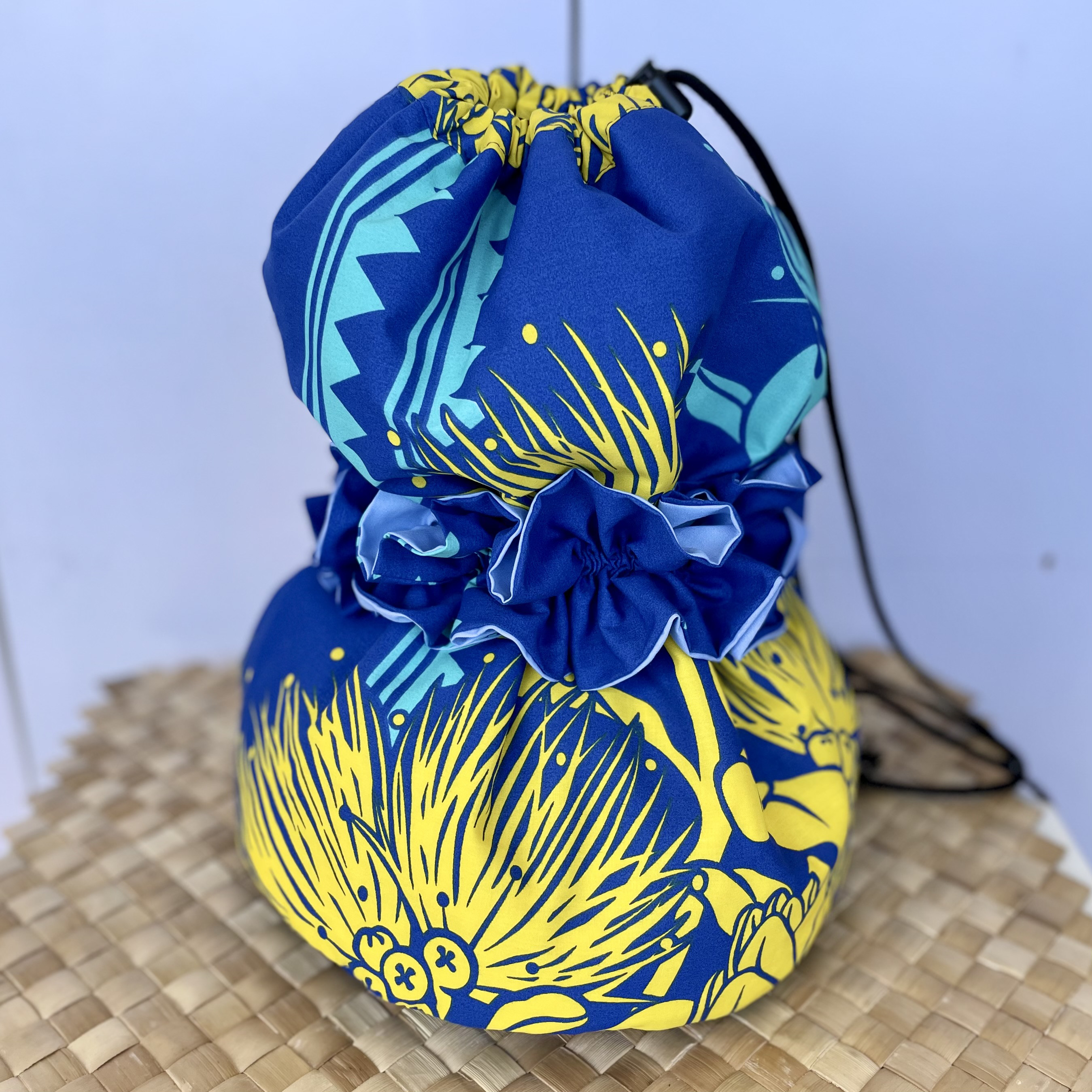 ふわふわイプケース／イプバッグ＊レフア カヒコ(ブルー イエロー)ハワイアンファブリック使用♪        Ω